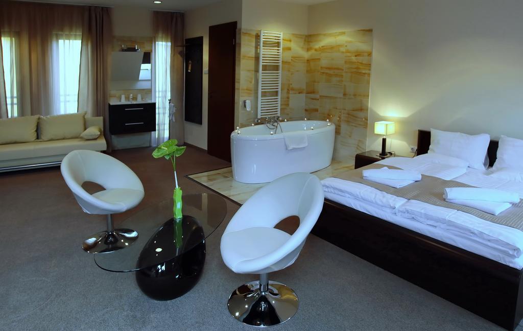 Brill Hotel 3*